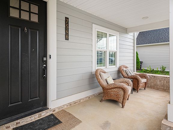 3rd image of 7546 Delancey Dr