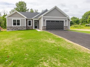 1307 Tall Birch Trl, Webster, NY 14580