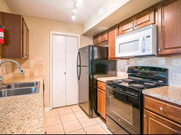 3900 Woodchase Dr APT 63, Houston, TX 77042
