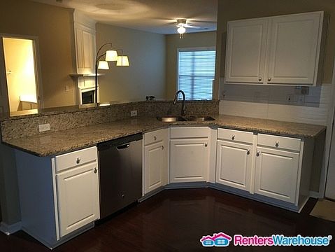 2nd image of 440 Wittenridge Ct