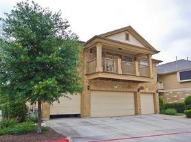 16100 Great Oaks Dr, Round Rock, TX