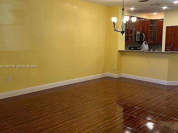 5th image of 6407 Catalina Ln #6407