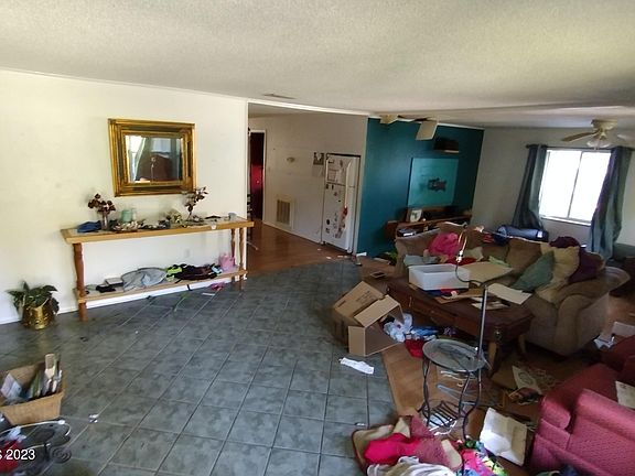 2nd image of 7 Knollwood Dr