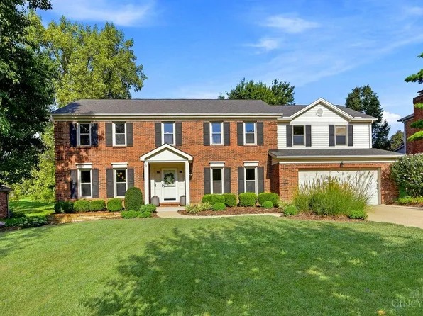 9985 Meadow Hills Dr, West Chester, OH 45241