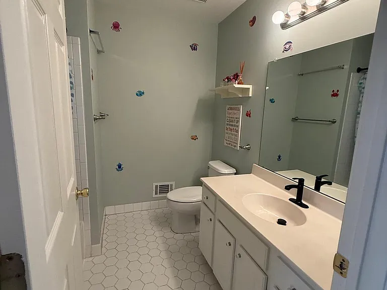 233 Fountayne Ln — Photo 27