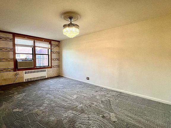 3rd image of 2260 Burnett St APT 6B