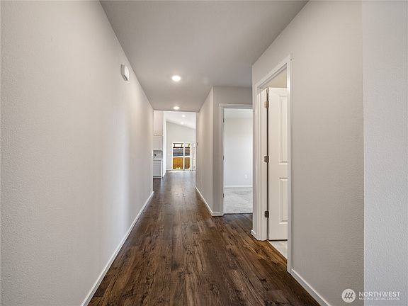 4th image of 103 Quartz Way