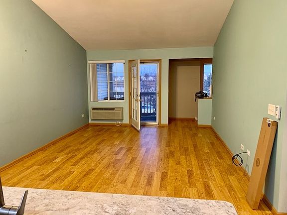 5th image of 529 Silverstone Dr #529
