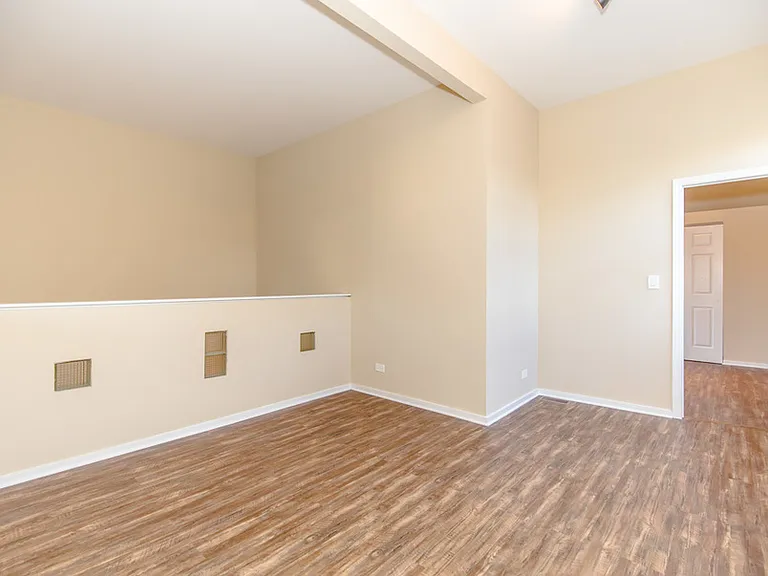 2430 N Clybourn Ave #2 — Photo 5