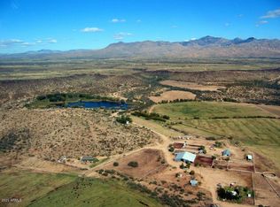 27780 W O'X Ranch Rd, Congress, AZ 85332