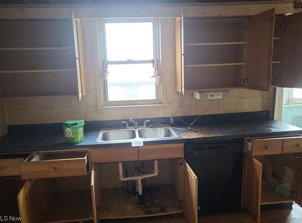 70009 2nd St, Flushing, OH 43977 MLS 4453115 Zillow