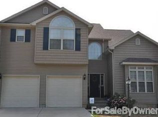 504 S Cleveland St, Philo, IL 61864