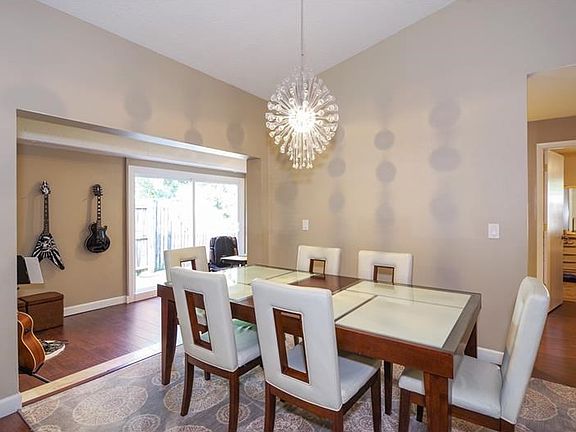 4th image of 7828 Autumn Wood Dr