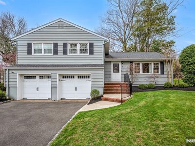 8 Lane Ct, Montclair, NJ, 07043