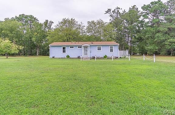 3rd image of 157 Tammy Dr