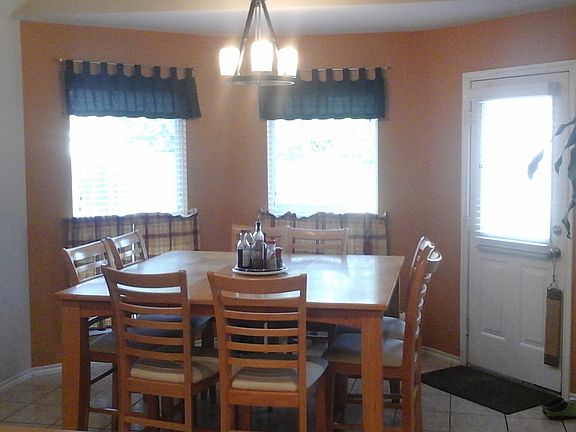 3rd image of 8633 Deepwood Ln