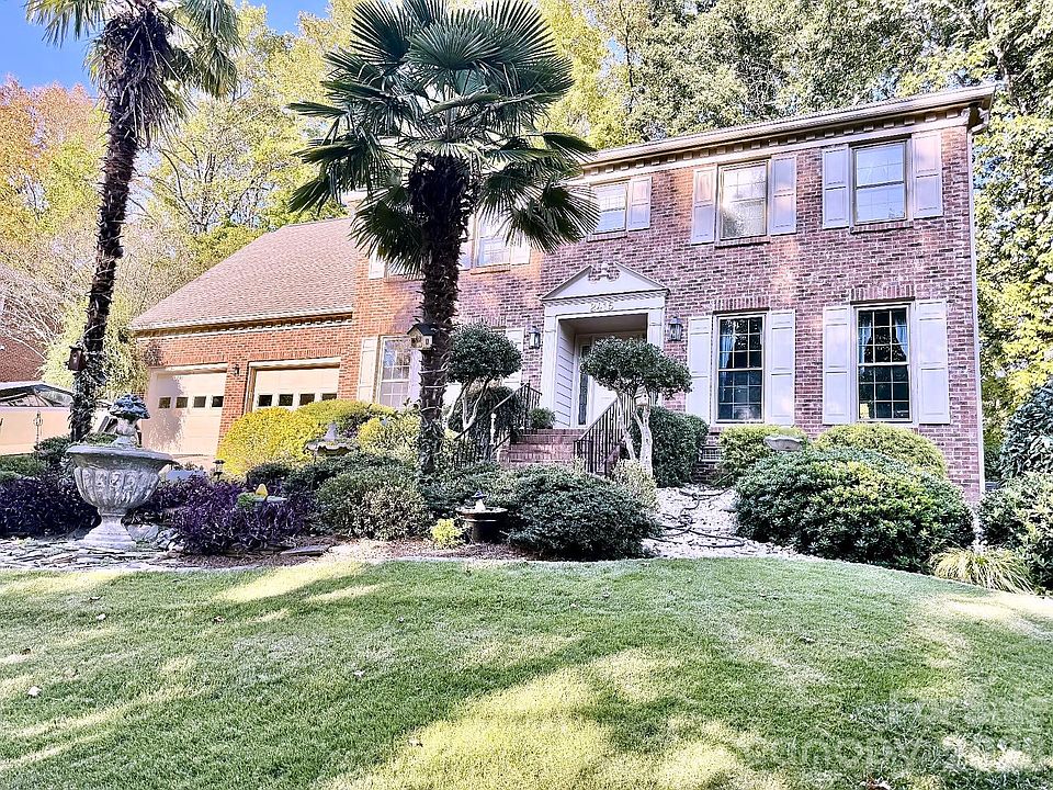 1st image of 2415 Hopecrest Dr