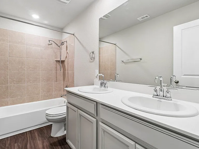 616 Sigourney Way — Photo 22