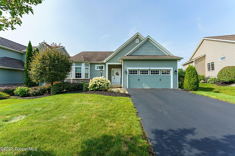 3rd image of 37 Sheldon Drive