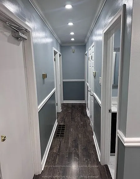 10 Aloma Cres — Photo 12
