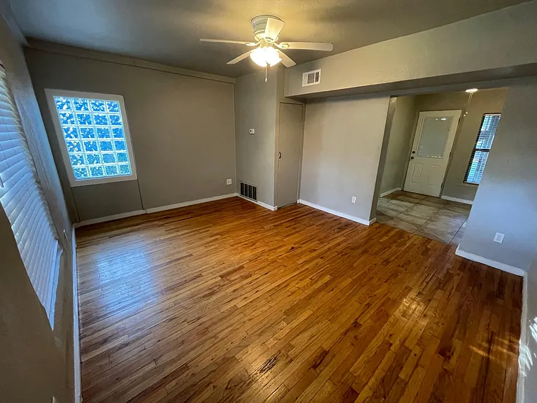1410 Ashwood Rd — Photo 5