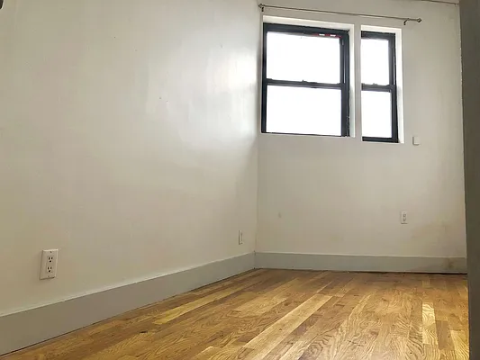 Rented by Premier Metro Realty Corp | media 13