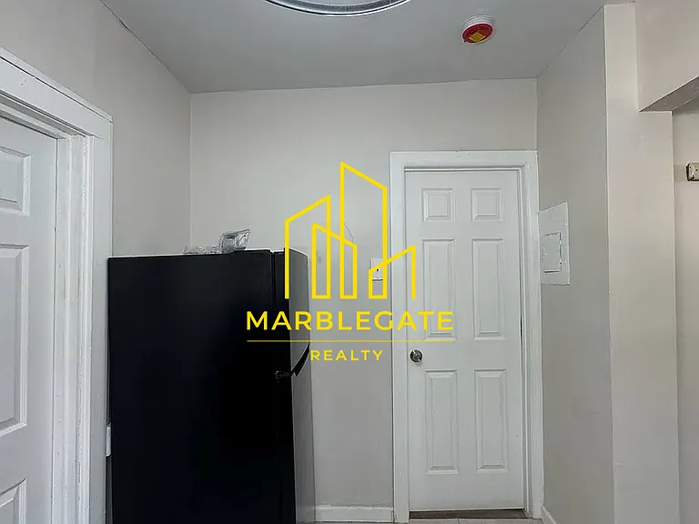 21 Eckert Ave #22 — Photo 8