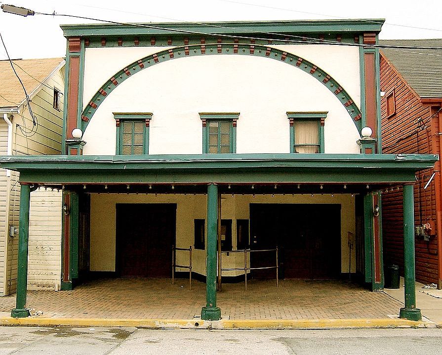 1st image of 23 W Seminary St