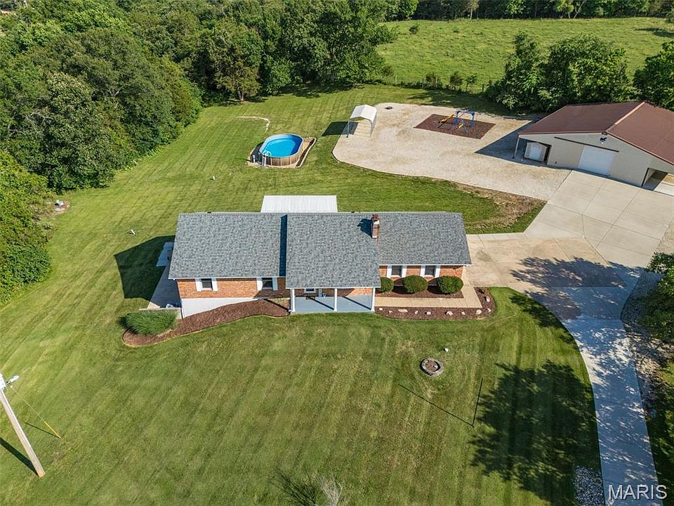 1st image of 4319 Flucom Rd