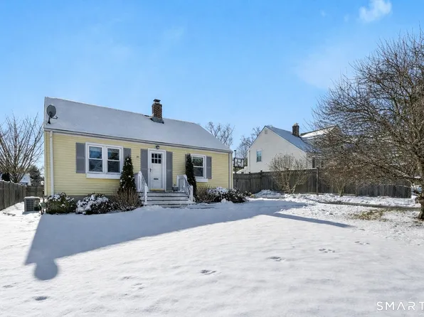 75 Spinning Wheel Road, Fairfield, CT 06824