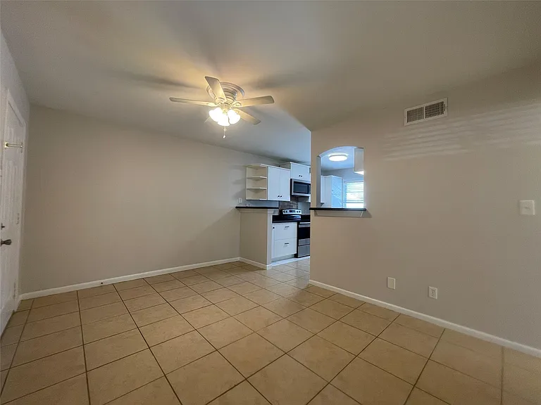 1502 Heights Blvd #9 — Photo 3