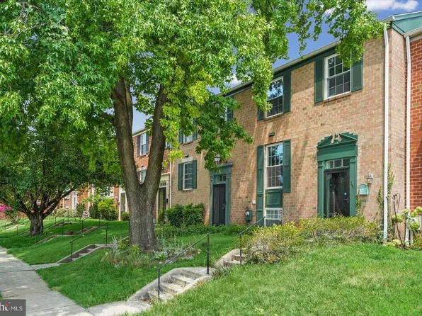 35 Blondell Ct, Lutherville Timonium, MD 21093