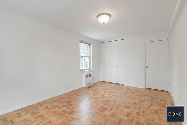 Rented by Bond New York | media 4