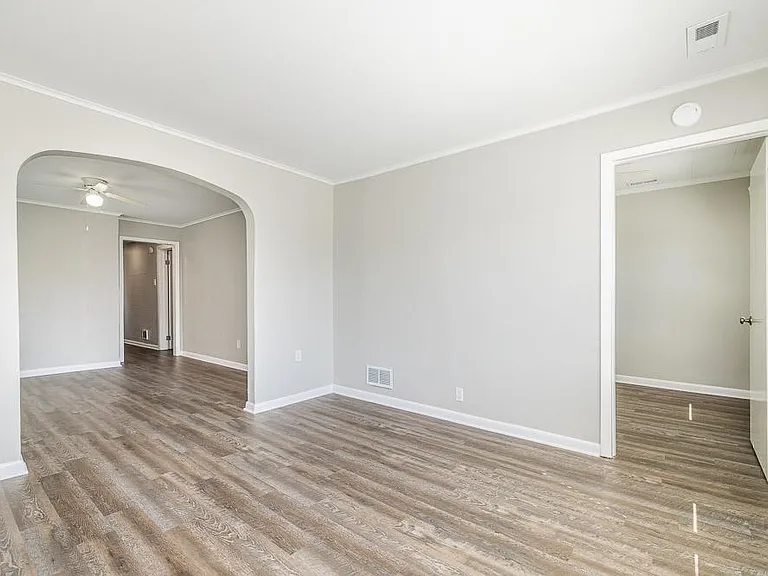 13250 S Carondolet Ave #2 — Photo 7