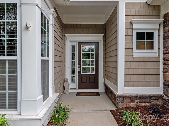5th image of 7240 Shenandoah Dr
