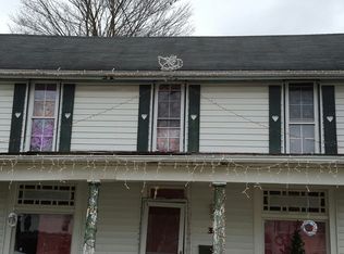 32 S Main St, Roseville, OH 43777