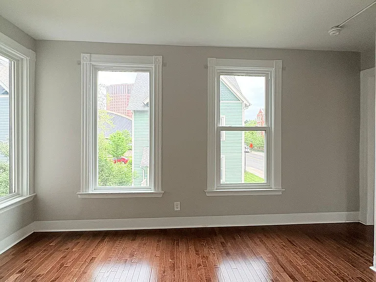 83 Sachem St #2 — Photo 4