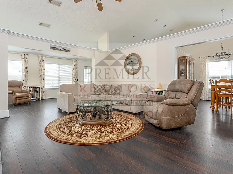 22 Oakwood Dr — Photo 4