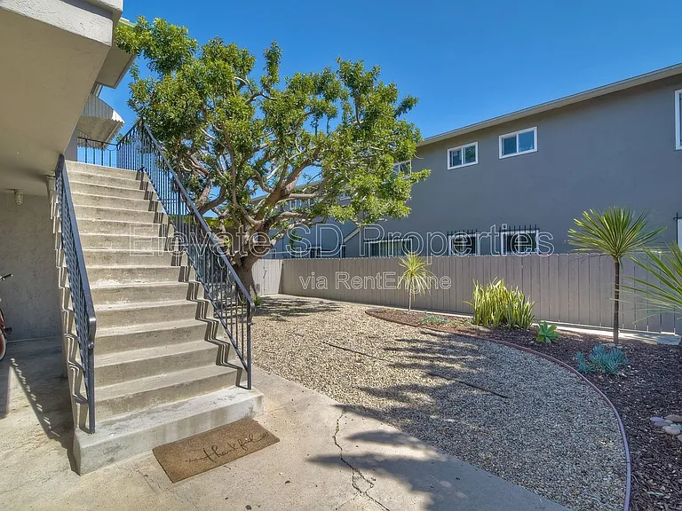 3557 1/2 College Ave — Photo 22