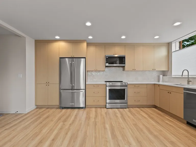 2509 N 42nd St — Photo 9