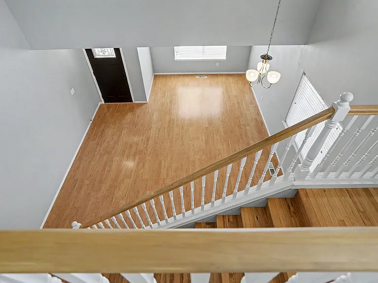 305 Casting St SE — Photo 26