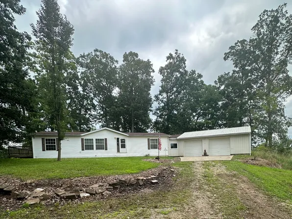 1240 State Line Rd, Montgomery, MI 49255