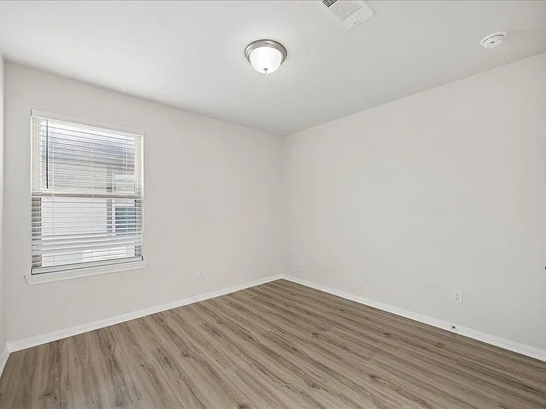 756 Lake Lacosta Dr — Photo 16