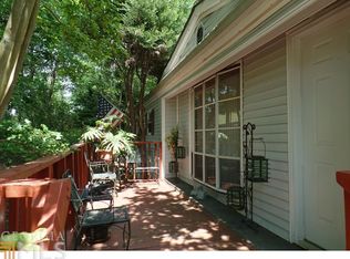 6235 S Hall Dr, Flowery Branch, GA 30542