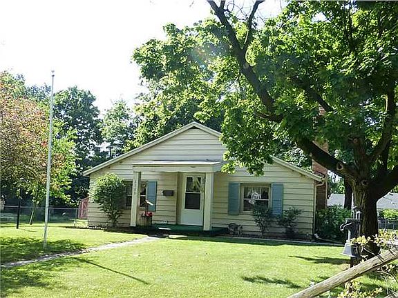 2nd image of 1107 Newdale Cir