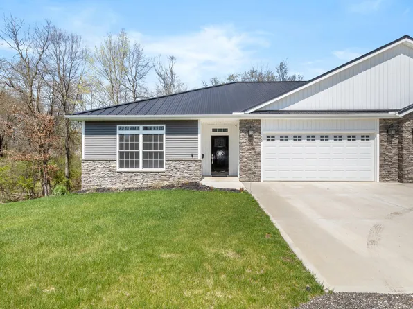233 Auseon Ct, Hillsdale, MI 49242
