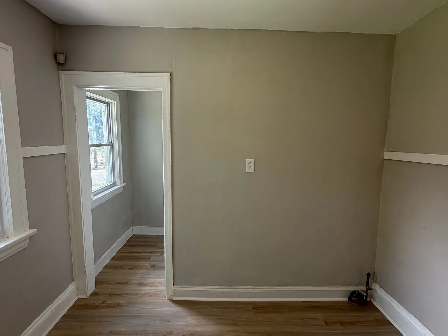 4 bed, $1,375 — Photo 2