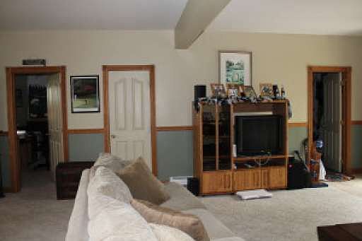 3rd image of 33 Shamoran Dr