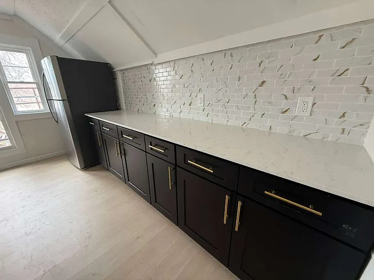 1278 W 102nd St #1 — Photo 31