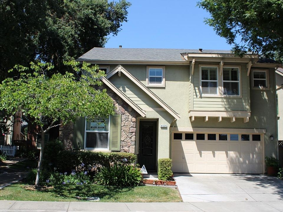 1st image of 4525 Woodbine Dr
